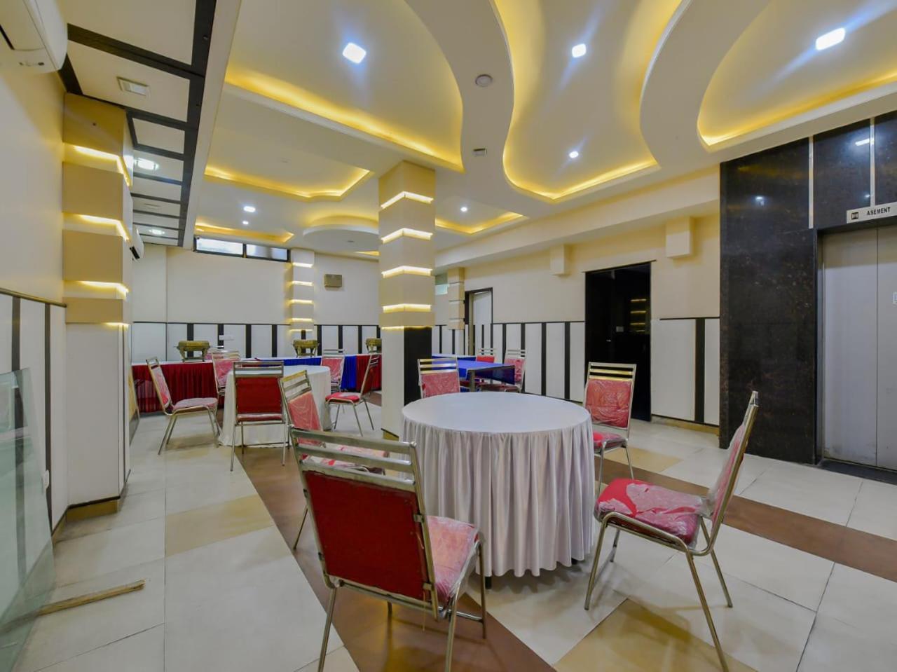 לינה וארוחת בוקר ניו דלהי Plazzo Prime Plaza At Delhi Airport מראה חיצוני תמונה